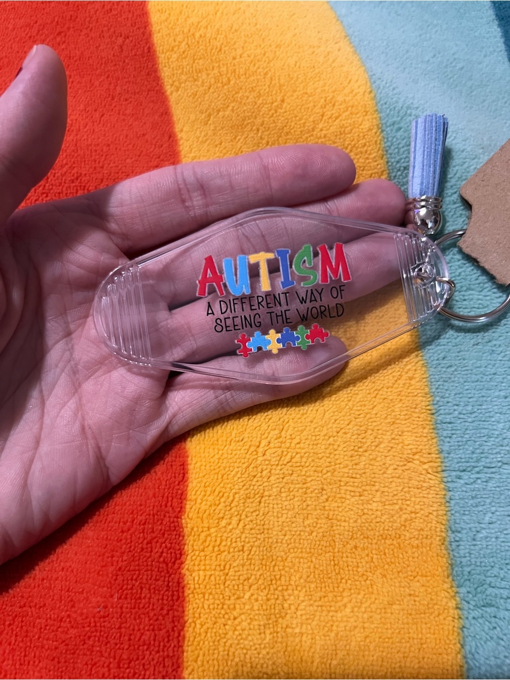 Autism Awareness Keychain 🧩 - Picture 5 of 5